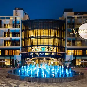 **** Hotel Millennium Place Mirdif United Arab Emirates